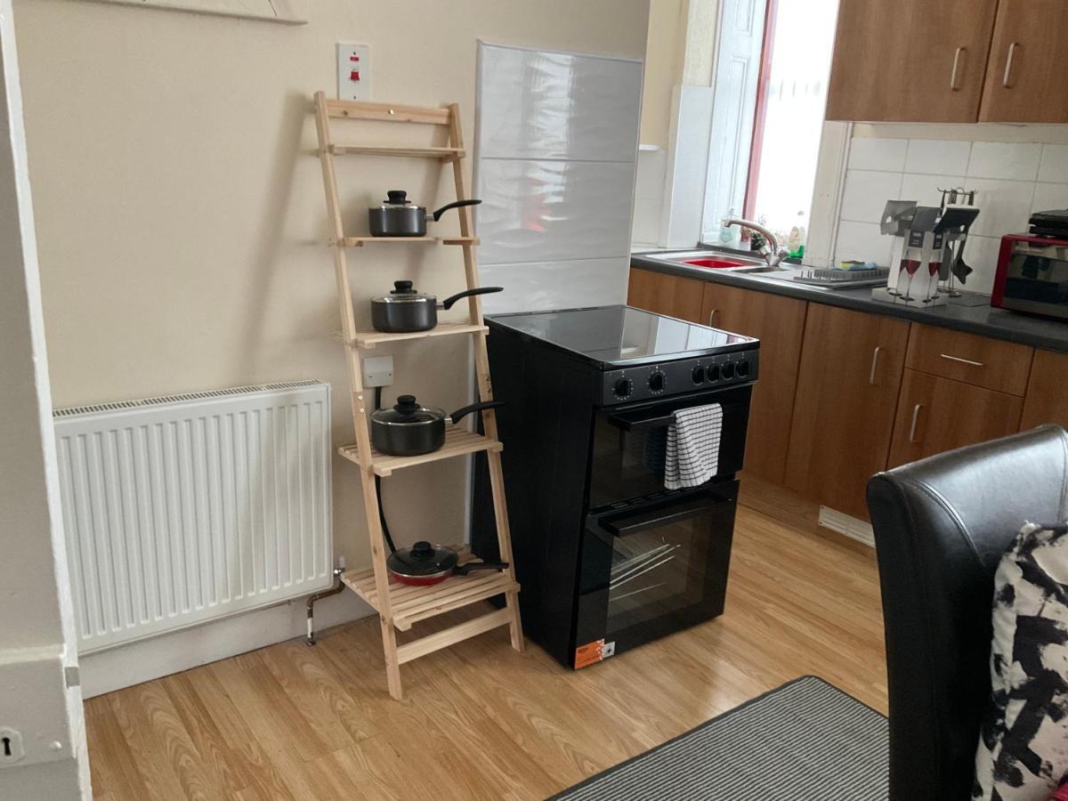 Corner House 51 Go Go Street Ground Floor Largs Ka308Jw 2 Bedroom Exterior photo